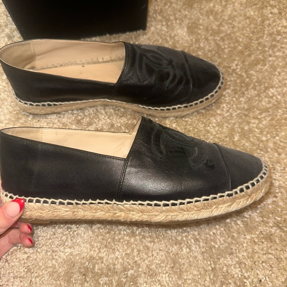 Gently scuffed on top. Worn under 10 times. Size 38 - Picture 5 of 7